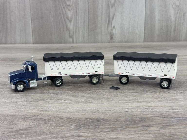 International W/2 Dump Trailers, 1/64, Custom, Rear Mud Flap Broken Off