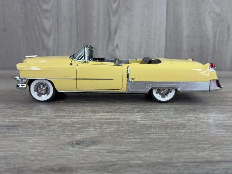 1954 Cadillac Eldorado Convertible, Yellow, 1/24, Danbury Mint, No Paperwork