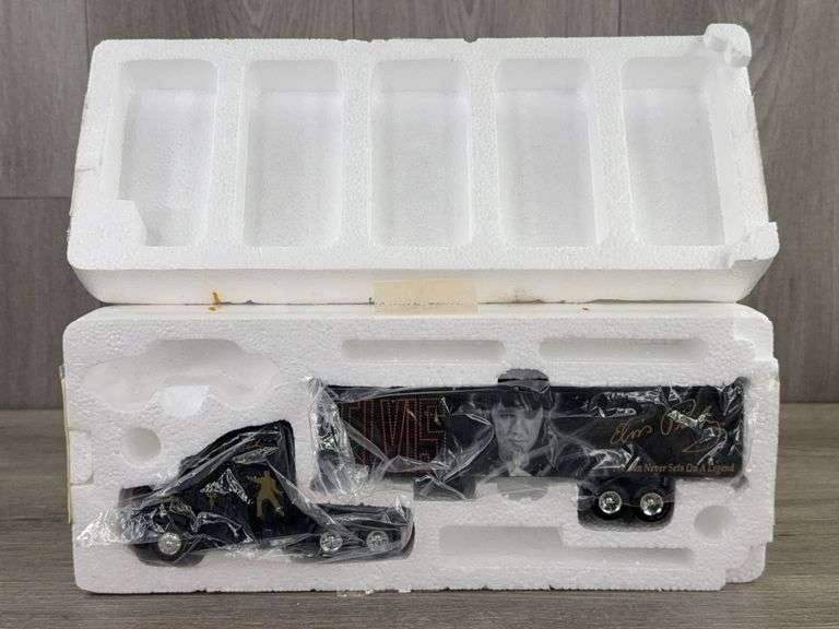 Freightliner 120 Elvis The Legend Rolls On Tractor Trailer, 1/64, Ertl, Title of Ownership, Hamilton Authenticated