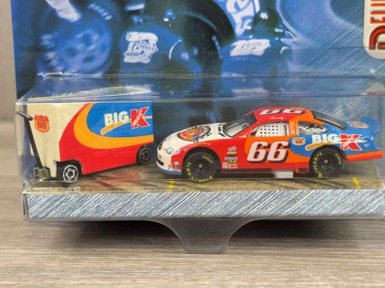 Darrell Waltrip #66 Kmart Pit Crew & 32 Ford Coupe Stock Rods, 3", Hot Wheels & Racing Champs