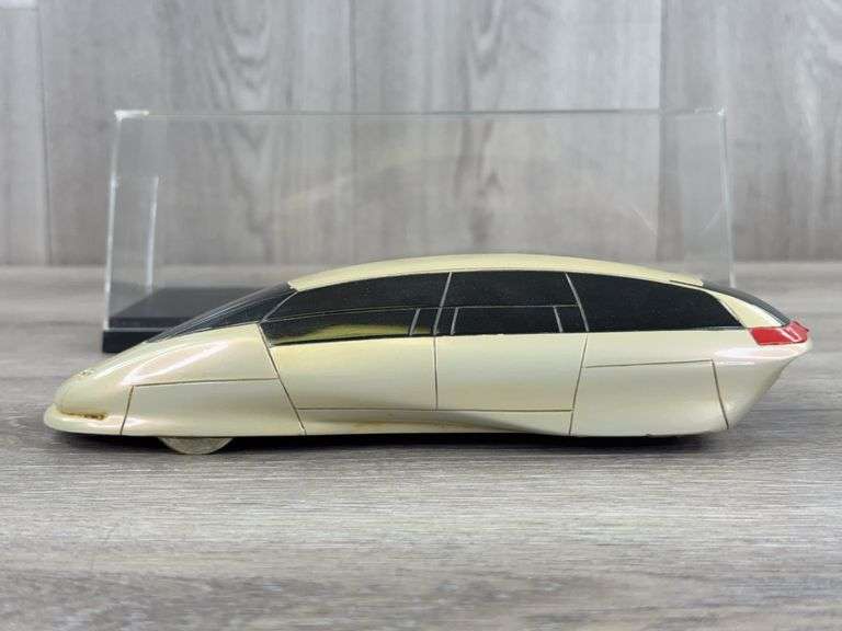 1990 GM HX3 Hybrid Van Concept Model in Display Case 9 3/4" × 4" × 3 3/4", Tire Missing On Passenger’s Side