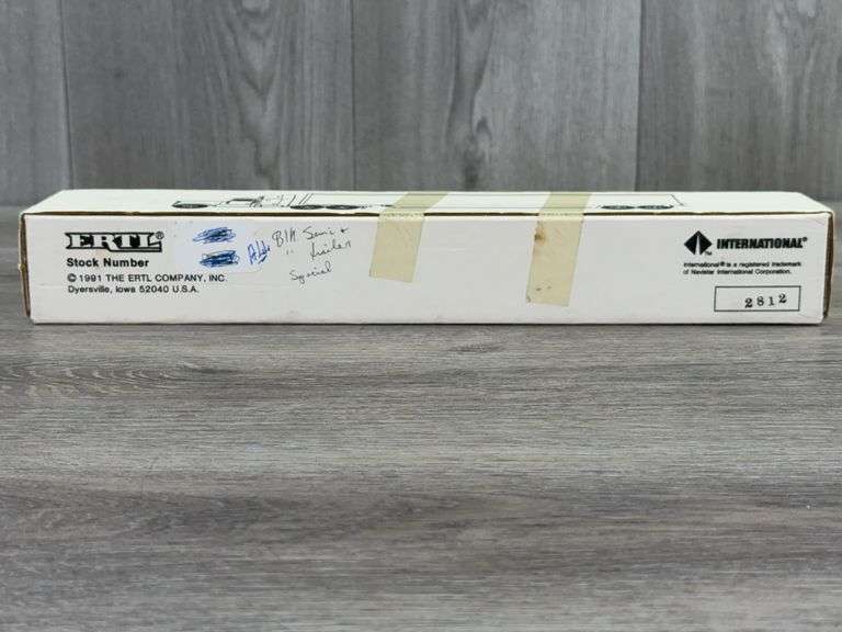 Freightliner 120 Conventional SJ Trucking Tractor Trailer, 1/64, Ertl