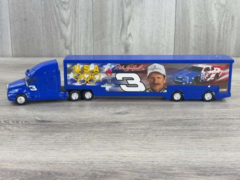 Kenworth Dale Earnhardt #3 Goodwrench Transporter, 1/64, Action