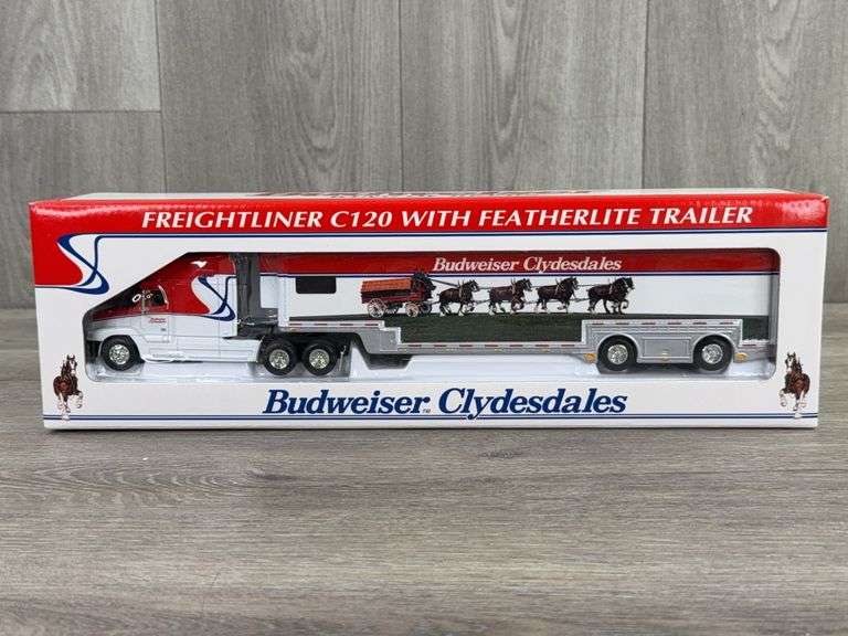 Freightliner C120 Budweiser Clydesdales Tractor Featherlite Trailer, 14", SpecCast