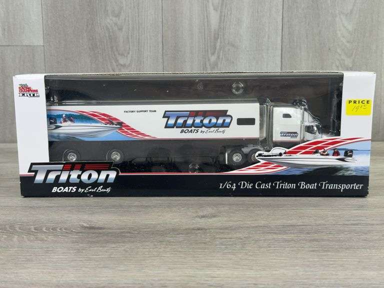 Triton Boats By Earl Bentz Transporter, 1/64, Racing Champions Ertl