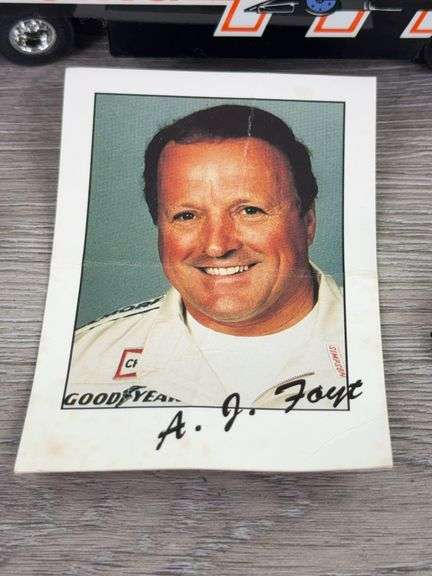 A.J. Foyt Chevrolet Racing Transporter W/2 Race Cars, 1/64, Racing Champions