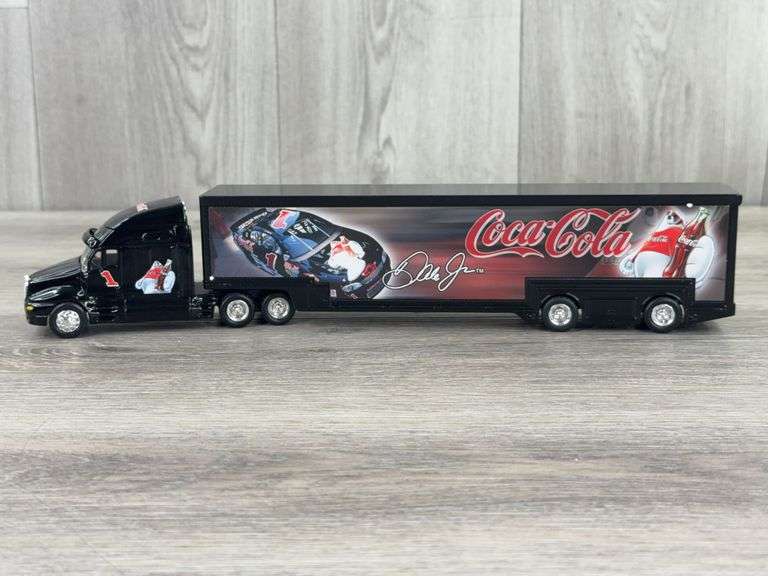 Kenworth Dale Earnhardt Jr #1 Coca-Cola Polar Bear Transporter, 1/64, Action