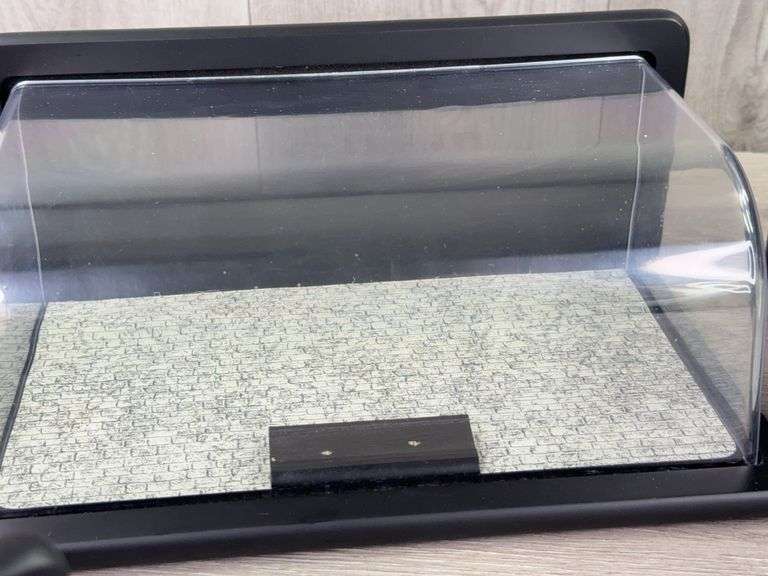 4 Franklin Mint Cobblestone Deluxe Display Case for 1/24 scale model cars, 11 1/4”x7”x5”