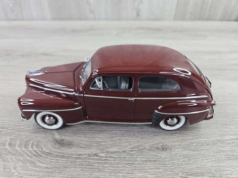1947 Ford Super Deluxe Tudor Sedan, Monsoon Maroon, 1/24, Danbury Mint, Certificate Of Title, Driver Side Mirror Broken Off But Included