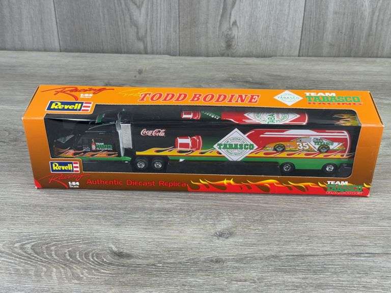 Todd Bodine #35 Team Tabasco Racing Transporter, 1/64, Revell Racing