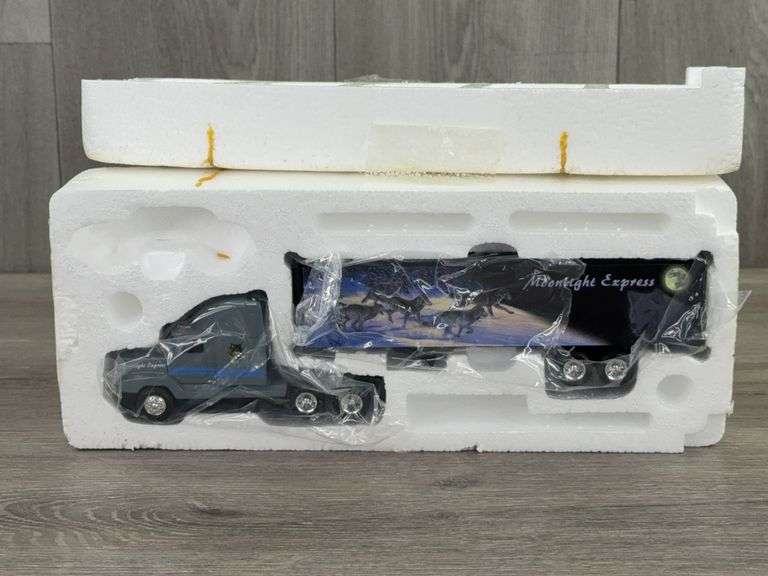 Freightliner 120 Moonlight Express Tractor Trailer, 1/64, Ertl, Hamilton Authenticated