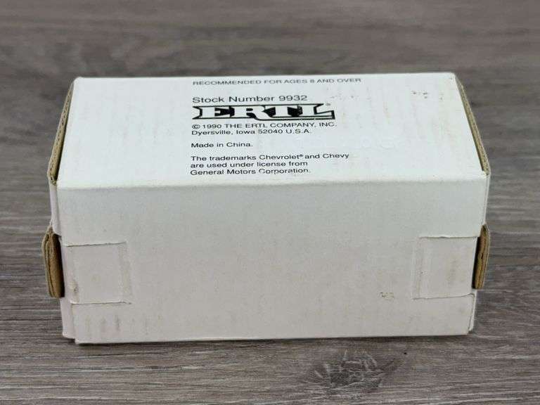 1918 Ford Model T 1992 Parts Payoff Delivery Van, 4", Ertl; 1930 Chevrolet Motor Co. 1/2 Ton Delivery 4", Ertl