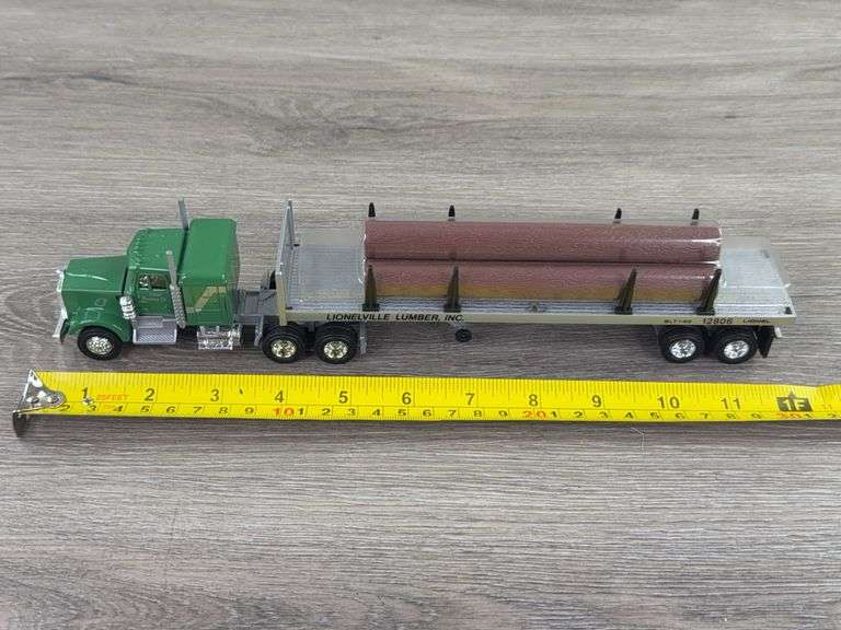 Lionel Lumber Truck, 11 1/2", O and O-27 Gauge