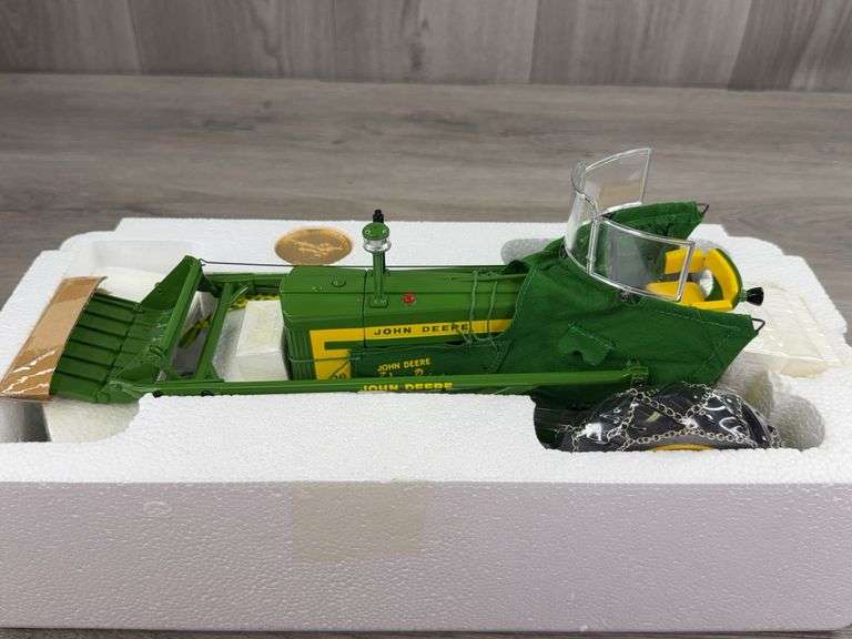 John Deere 720 NF W/80 Blade/45 Loader, Precision Classics 18