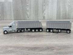 International Navistar Truck W/2 Dump Trailers, 1/64, Custom