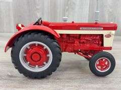 International 660 WF Diesel, 1/16, 1999 NFTS, Toy Farmer