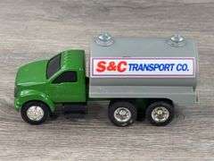 3 Tanker Trucks, 1/64, Ertl, 1 Has Been Repaired, 1 Is Custom