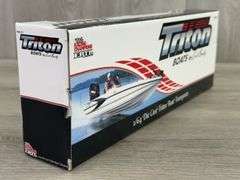 Triton Boats By Earl Bentz Transporter, 1/64, Racing Champions Ertl