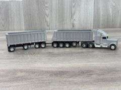 International Navistar Truck W/2 Dump Trailers, 1/64, Custom