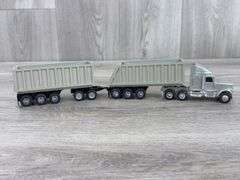 International Navistar Truck W/2 Dump Trailers, 1/64, Custom