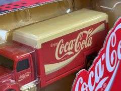 International Navistar Coca-Cola Beverage Truck, 1/64, Ertl