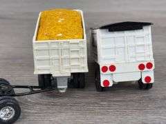 3 Grain Trucks & Pups, 1:64, Ertl, Case IH & Tyler Transport-Has Been Repaired