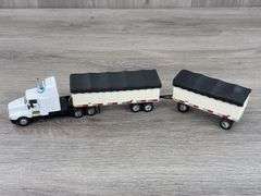 Kenworth T600A Coop Truck W/ Grain Dump & Pup, 1/64, Custom
