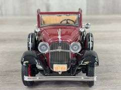 1932 Ford V8 Convertible Sedan, Bonnie & Clyde Edition, 1/24, Maroon/Black, Franklin Mint Precision Models, Collector Portfolio, Paperwork & Accessories Included