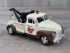 1953 Chevrolet All Day Towing Tow Truck, 1/32, Jada Toys; 1953 Chevrolet 3100 Road Towing Quick Shot Wrecker, 1/38, Kinsmart