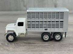 3 Cattle Trucks, 1/64, Ertl