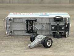 WhiteGMC WCA Conventional Aero McDonald Dairy Products Tractor W/Pup Trailers, 1/64, Ertl