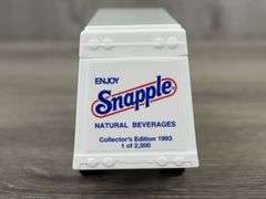 International Navistar Snapple Beverage Truck, 1/64, Ertl, 1993 Limited Edition, 1 Of 2500, Collector’s Edition