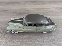 1948 Buick Roadmaster Gray Coupe, 1/24, Danbury Mint, Certificate Of Title, Missing Driver’s Side Mirror
