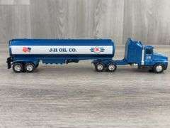 Kenworth T600A J & H Oil Co. Tractor Tanker, 1/64, Ertl