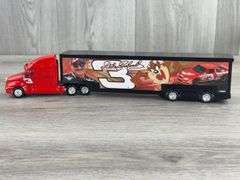 Kenworth Dale Earnhardt #3 Goodwrench/Taz Transporter, 1/64, Action