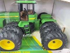 John Deere 9200 4WD Triples, 1/16, Ertl
