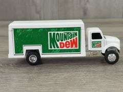 International Navistar Mountain Dew Beverage Truck, 1/64, Ertl, 1992, #2