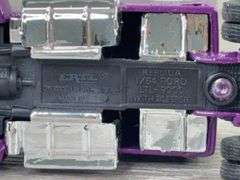 Ford LTL-9000 W/Sleeper Cab & Trailer Good & Plenty, 1/64, Ertl