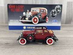 1932 Ford V8 Convertible Sedan, Bonnie & Clyde Edition, 1/24, Maroon/Black, Franklin Mint Precision Models, Collector Portfolio, Paperwork & Accessories Included