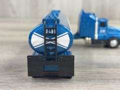 Kenworth T600A J & H Oil Co. Tractor Tanker, 1/64, Ertl