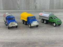 3 Tanker Trucks, 1/64, Ertl, 1 Has Been Repaired, 1 Is Custom