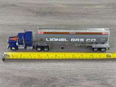 Lionel Gas Co. Tractor and Tanker, 12", O and O-27 Gauge