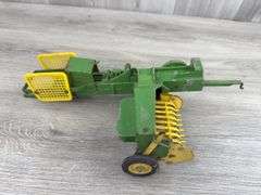 John Deere 24T Baler, 1/16, Ertl