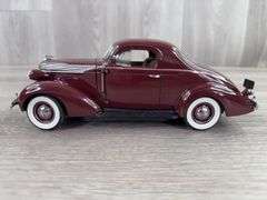 1937 Studebaker Dictator Coupe, Cardinal Red, 1/24, Danbury Mint, No Paperwork