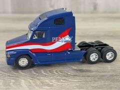 Collectors Club 3 Freightliner Semi Trucks Set, 1/64, Penjoy Company