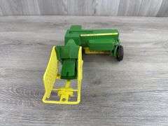 John Deere 336 Baler, 1/16, Ertl