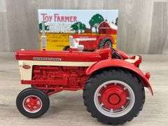 International 660 WF Diesel, 1/16, 1999 NFTS, Toy Farmer