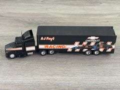 A.J. Foyt Chevrolet Racing Transporter W/2 Race Cars, 1/64, Racing Champions