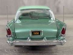 1958 Chrysler New Yorker Hardtop, Spring Green/Cypress Green, 1/24, Danbury Mint, Certificate Of Title
