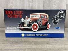 1932 Ford V8 Convertible Sedan, Bonnie & Clyde Edition, 1/24, Maroon/Black, Franklin Mint Precision Models, Collector Portfolio, Paperwork & Accessories Included